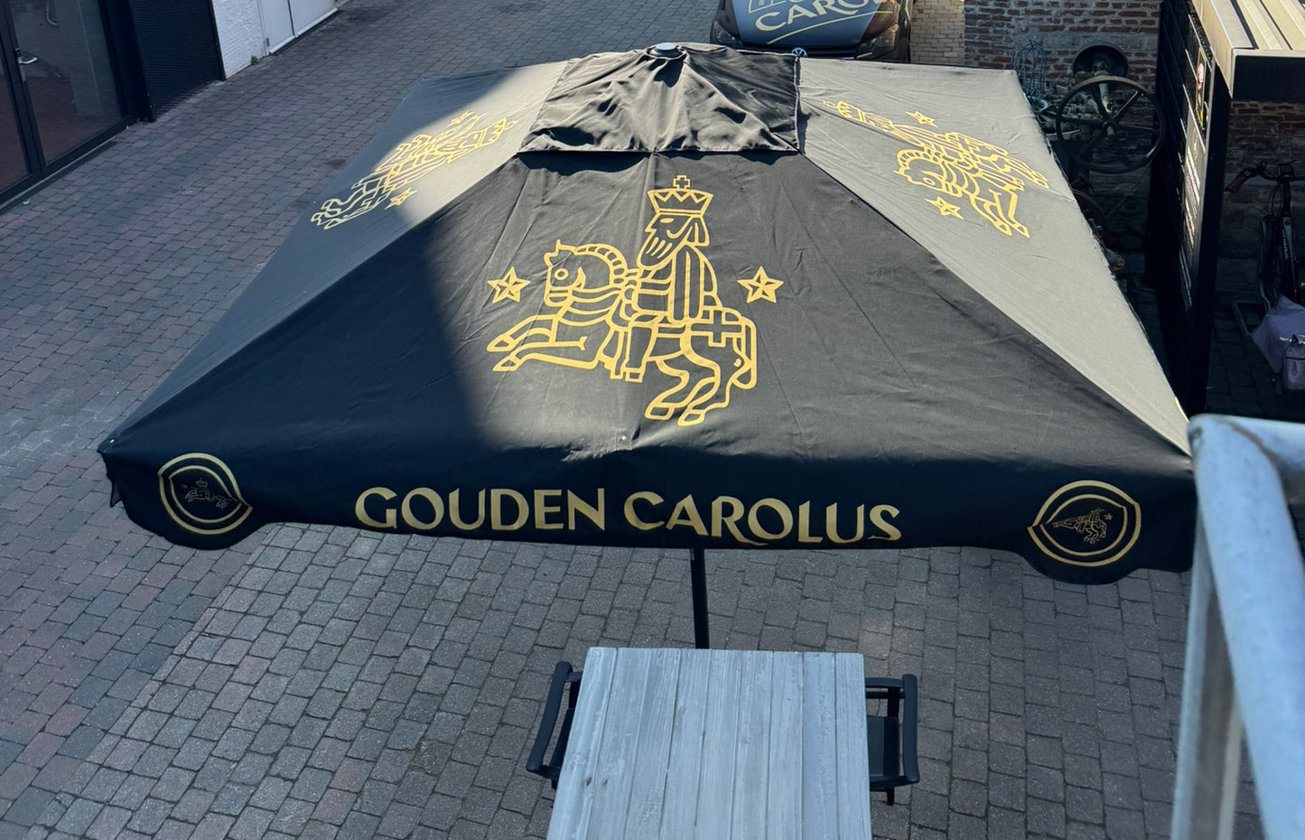 Gouden Carolus Parasol